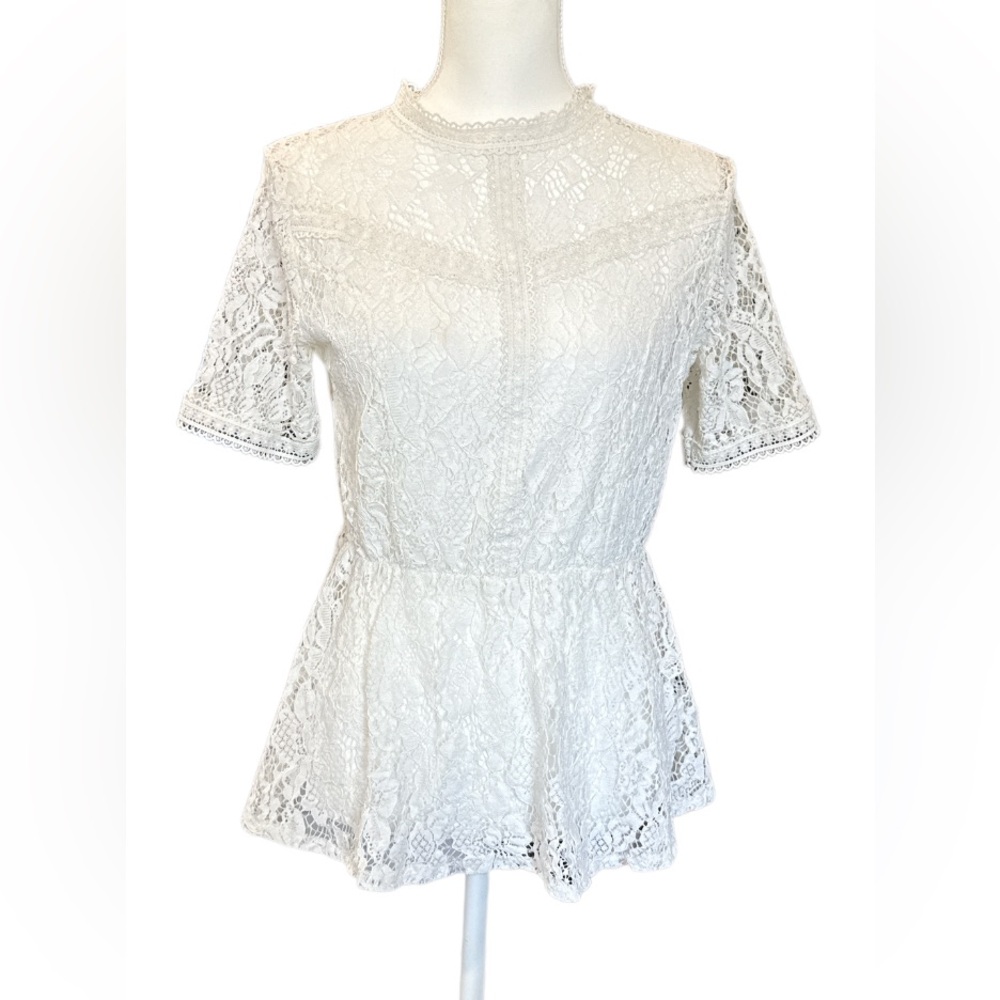 Tobrief White Lace blouse - Picture 2 of 8